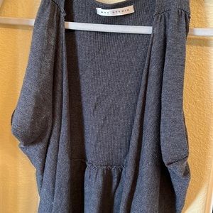 Grey fine weave vest v cute n stylish